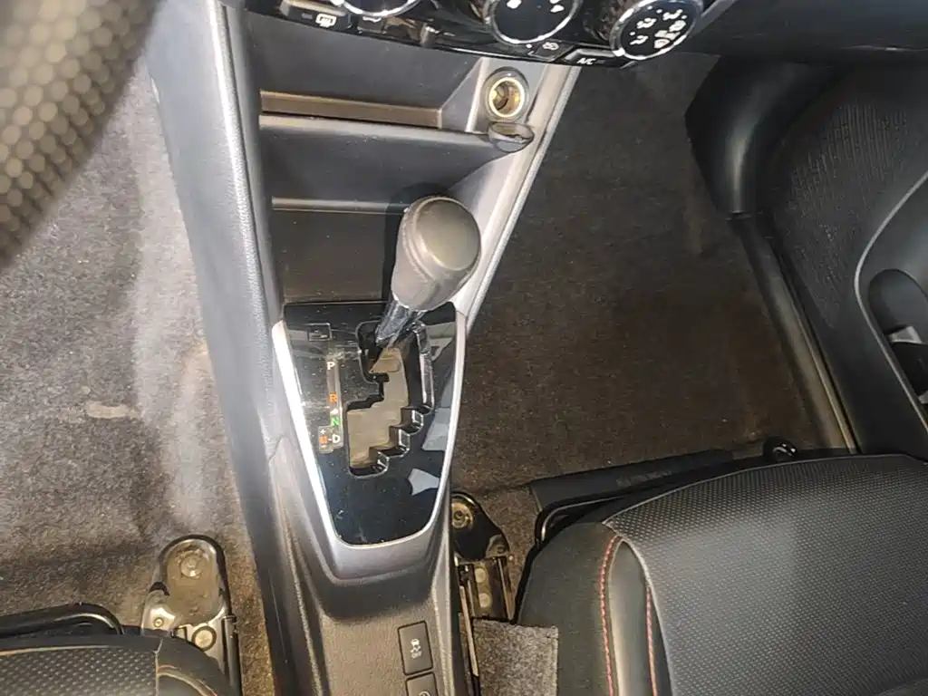 Toyota Yaris L — миниатюра 14