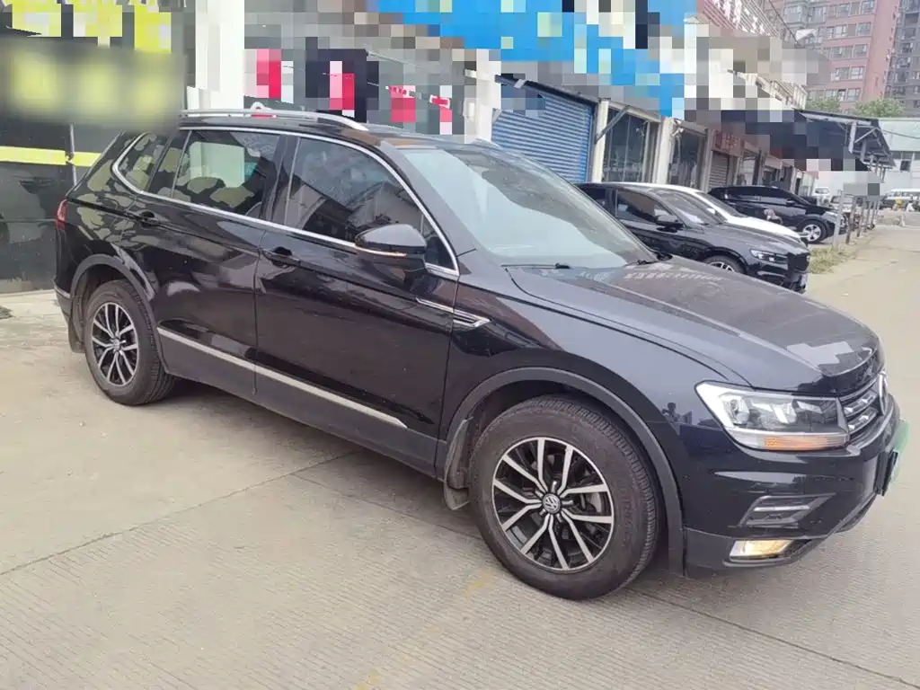 Volkswagen Tiguan L — миниатюра 4