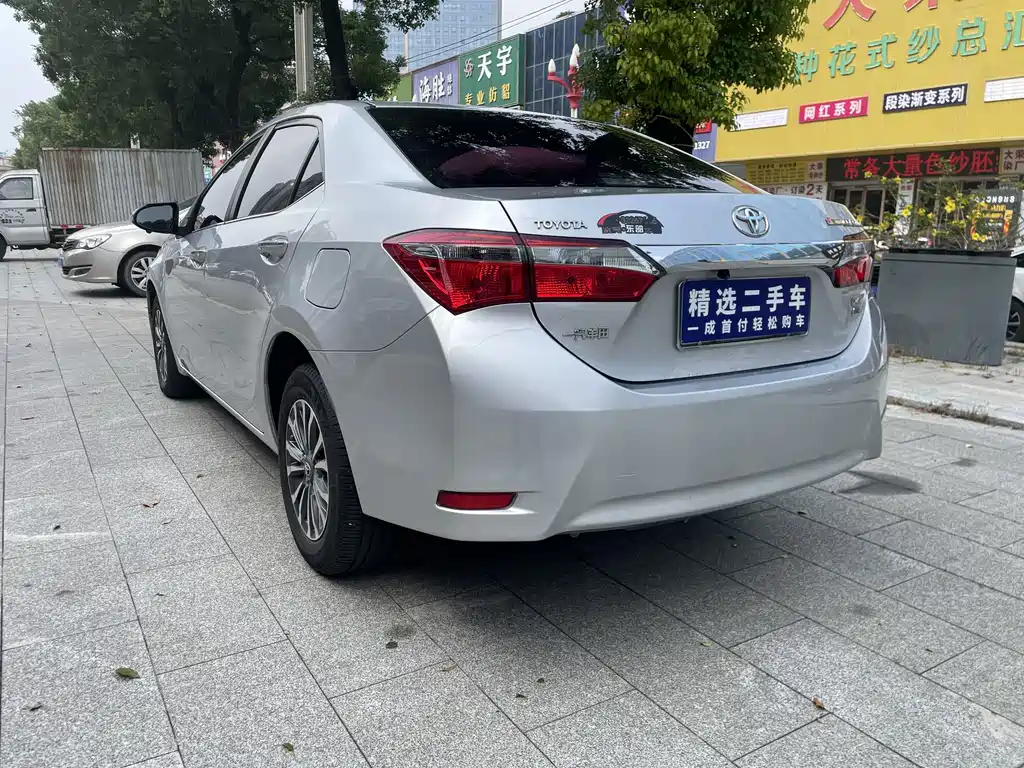 Toyota Corolla — миниатюра 6