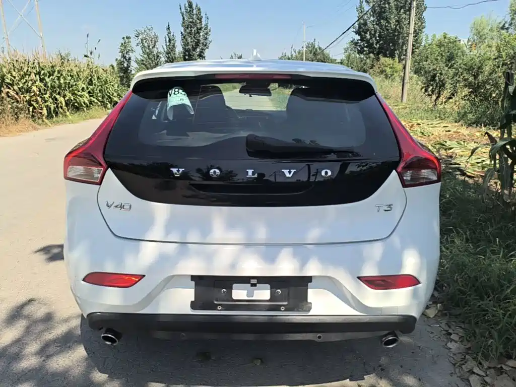 Volvo V40 — миниатюра 6