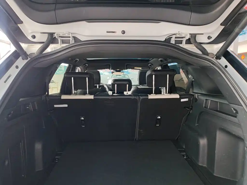Land Rover Discovery Sport Hybrid — миниатюра 19