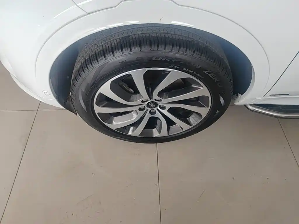 Land Rover Discovery Sport Hybrid — миниатюра 23
