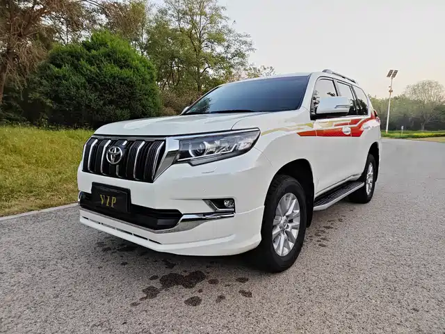TOYOTA PRADO 2019