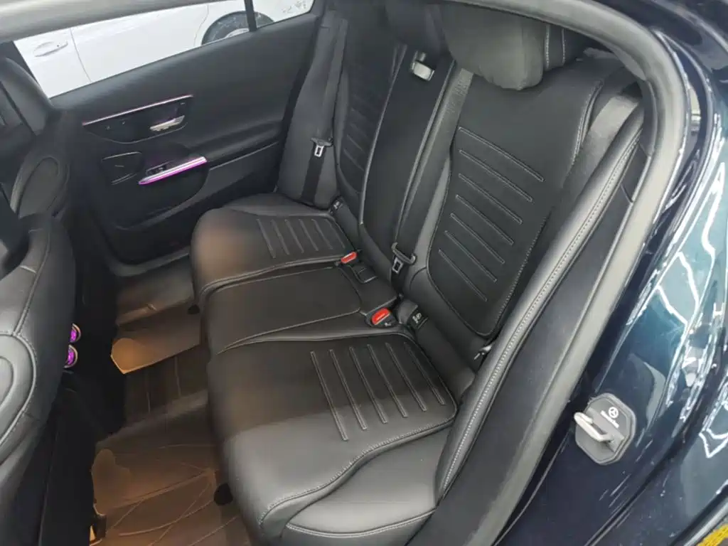 Mercedes-Benz C-Class — миниатюра 17