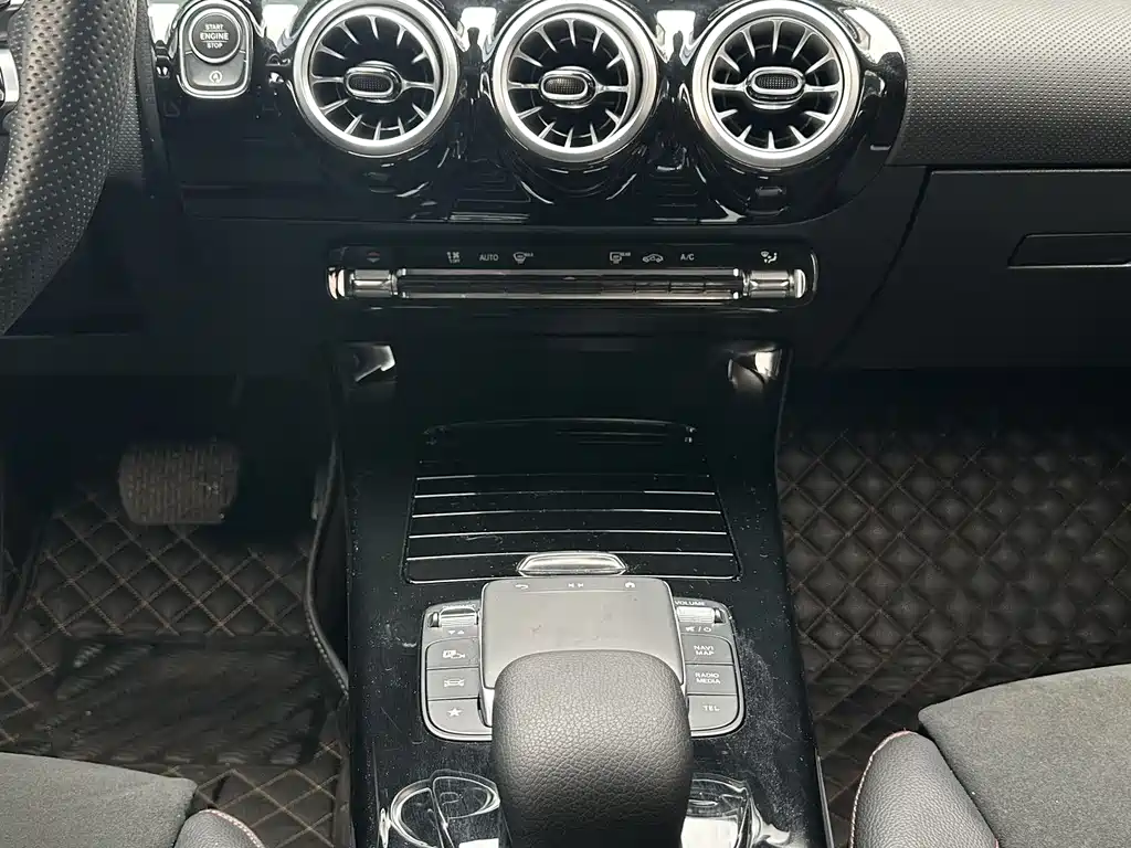 MERCEDES-BENZ A CLASS