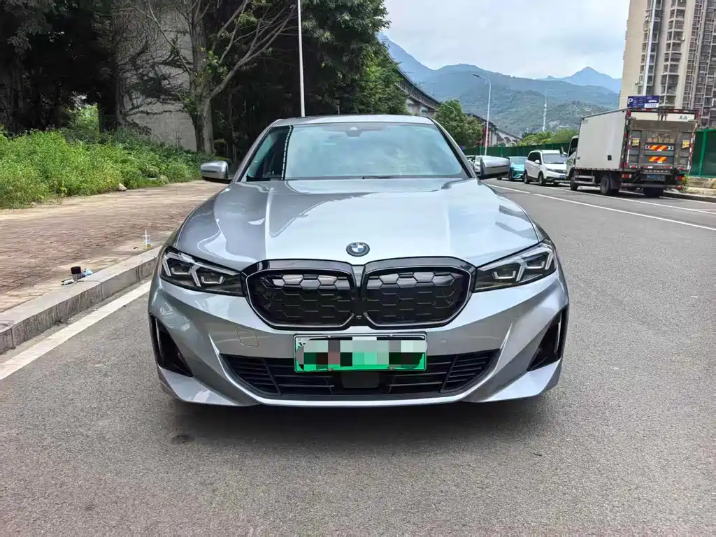 BMW i3 2025 eDrive 35 L