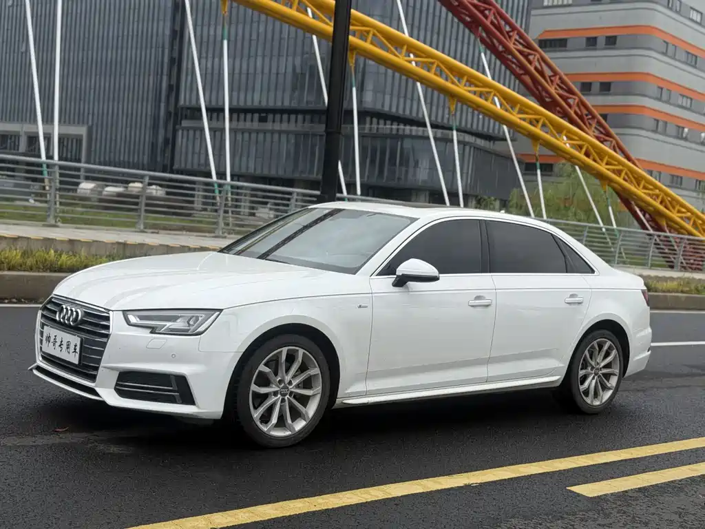 Audi A4L 2018