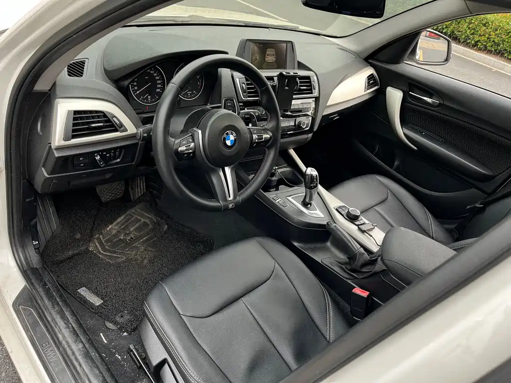BMW 1 Series (Import) — миниатюра 12