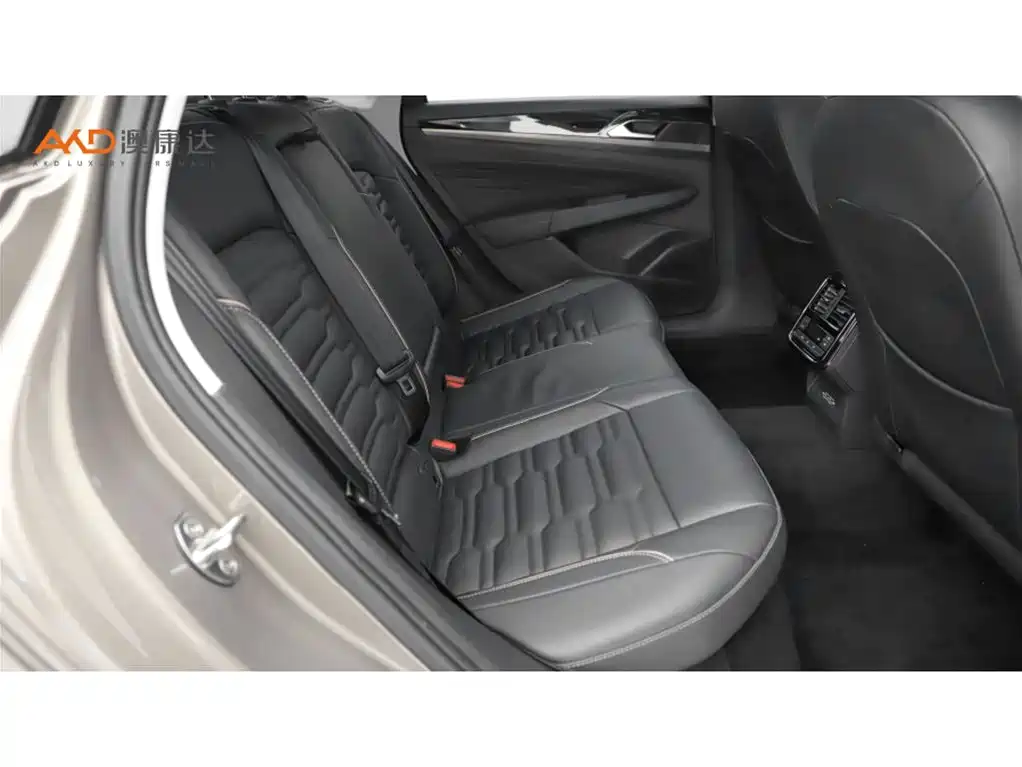 Volkswagen Passat — миниатюра 8