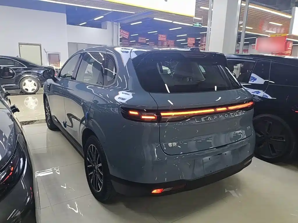 Leapmotor Leapmotor B10 — миниатюра 5