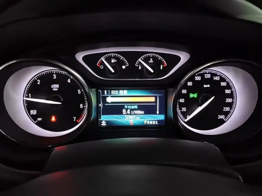 Buick Envision Plus — миниатюра 12