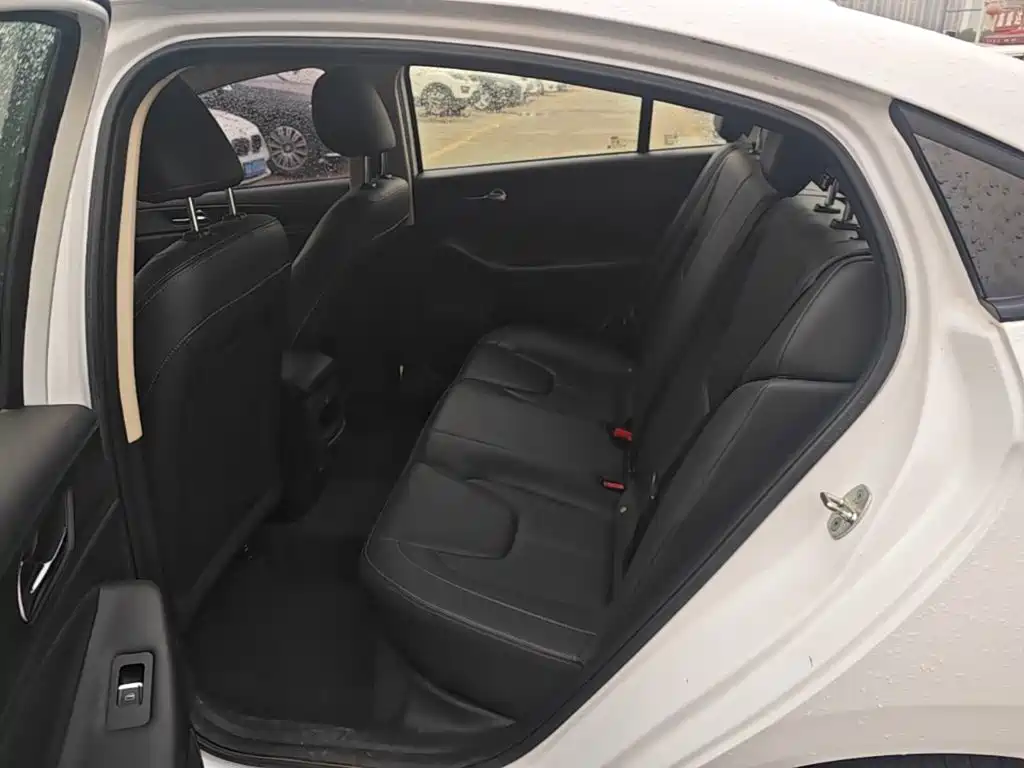 Chery Arrizo 5 — миниатюра 17