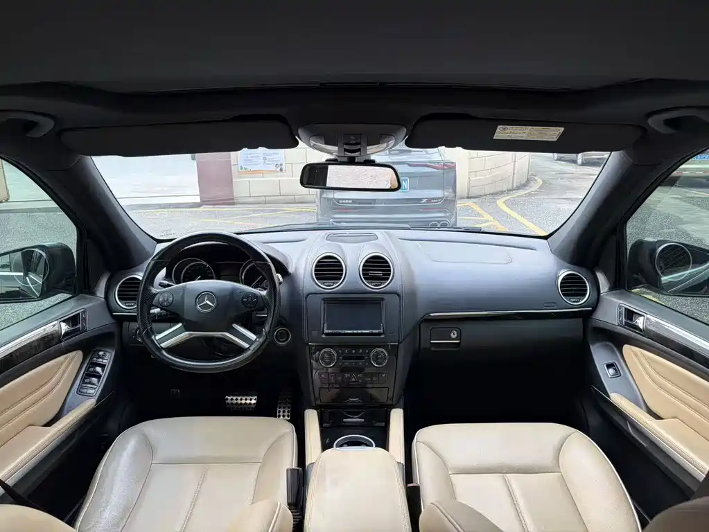 Mercedes-Benz M-Class — миниатюра 10