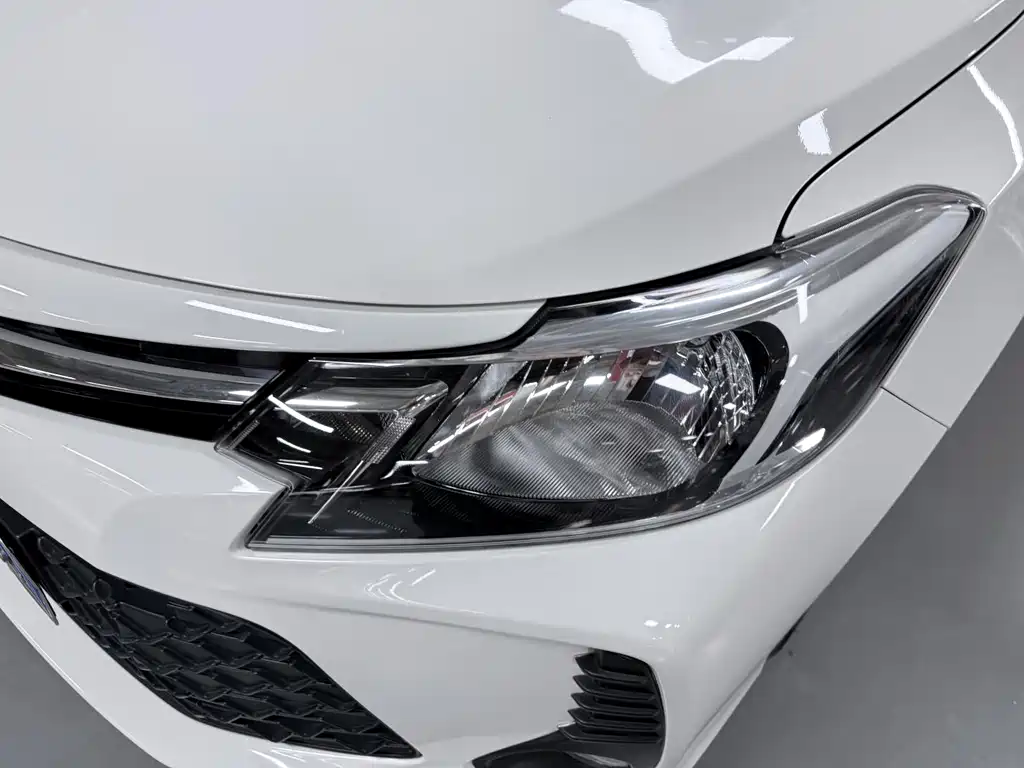 Toyota Vios FS - фото 4