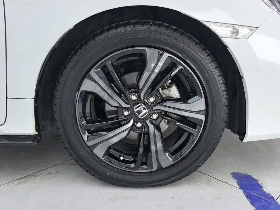 Honda Civic — миниатюра 6
