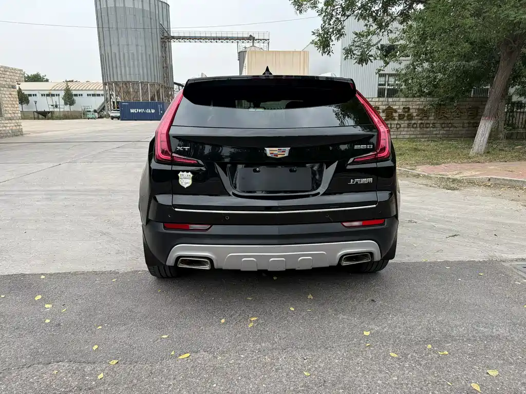 Cadillac XT4 2018 28T