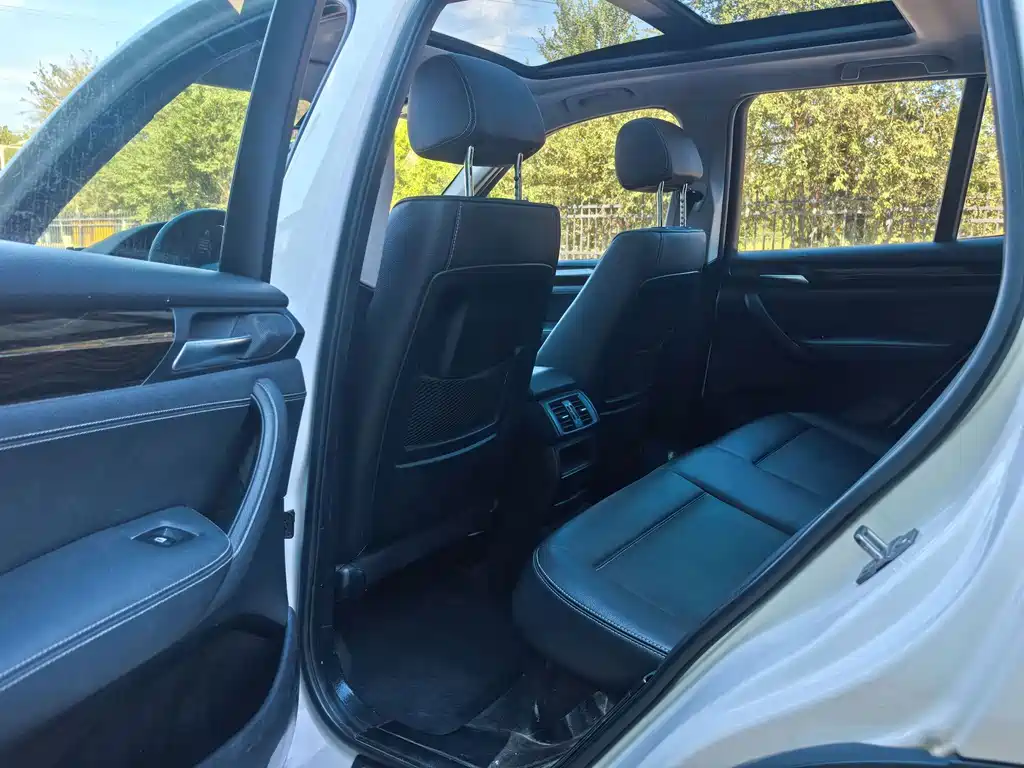 BMW X3 (Import) — миниатюра 5