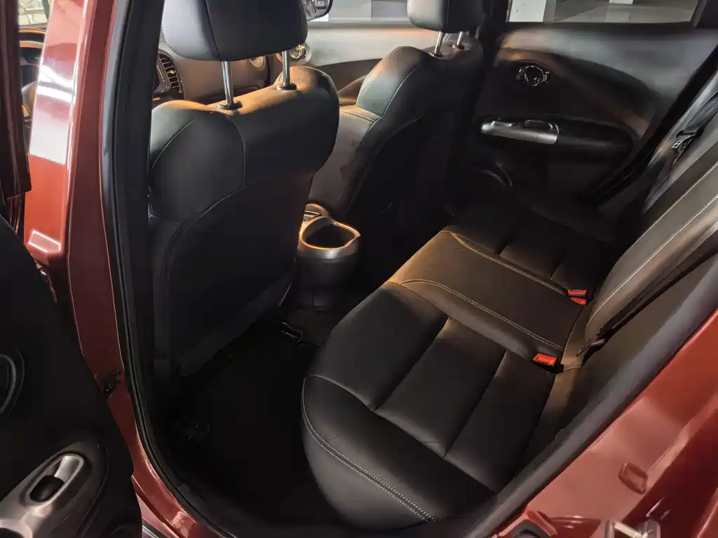 Infiniti ESQ — миниатюра 6