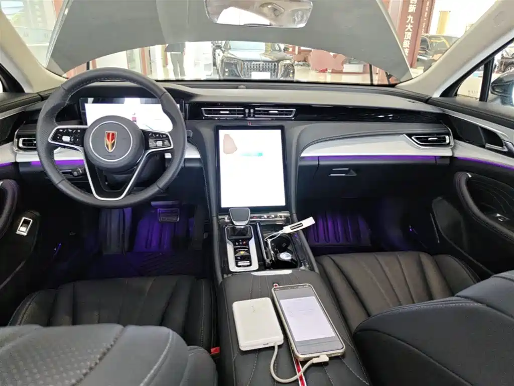 Hongqi H5 2025 2.0T AT