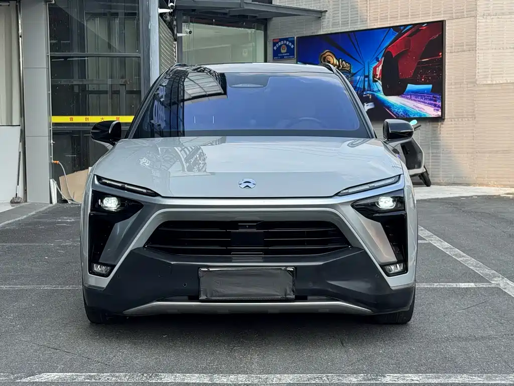 NIO ES8 — миниатюра 3