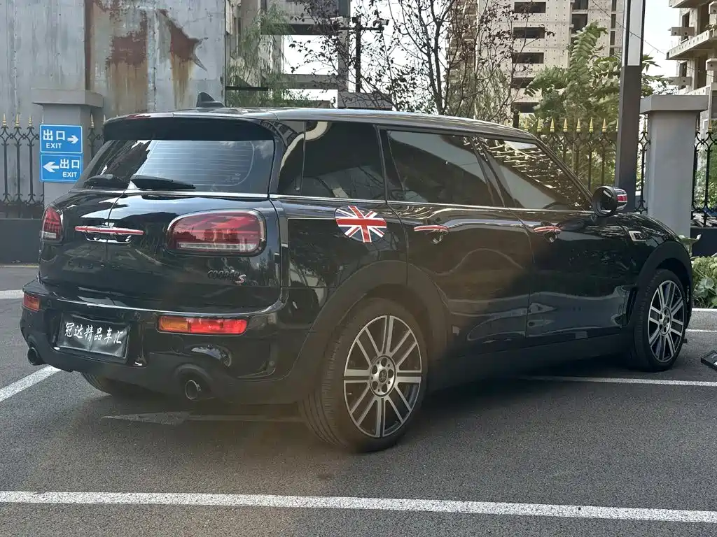 MINI Mini Clubman — миниатюра 18