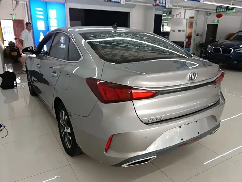 Changan Eado — миниатюра 5