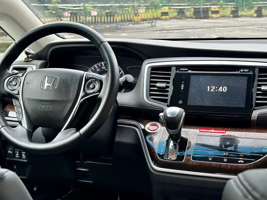 Honda Odyssey — миниатюра 4