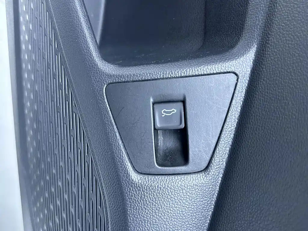 Volkswagen Sagitar — миниатюра 18