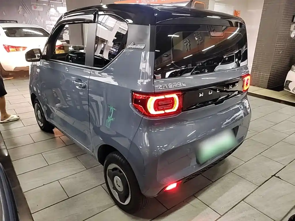Wuling MINIEV — миниатюра 5