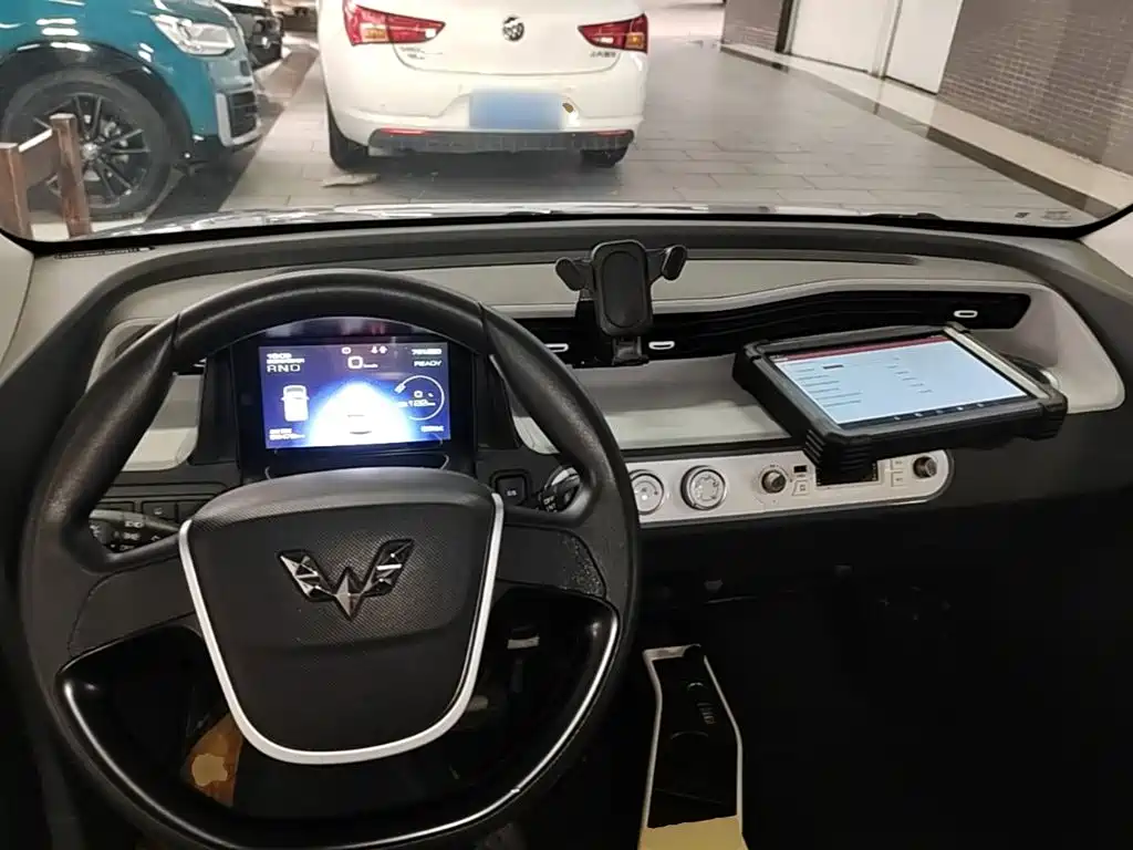 Wuling MINIEV — миниатюра 10