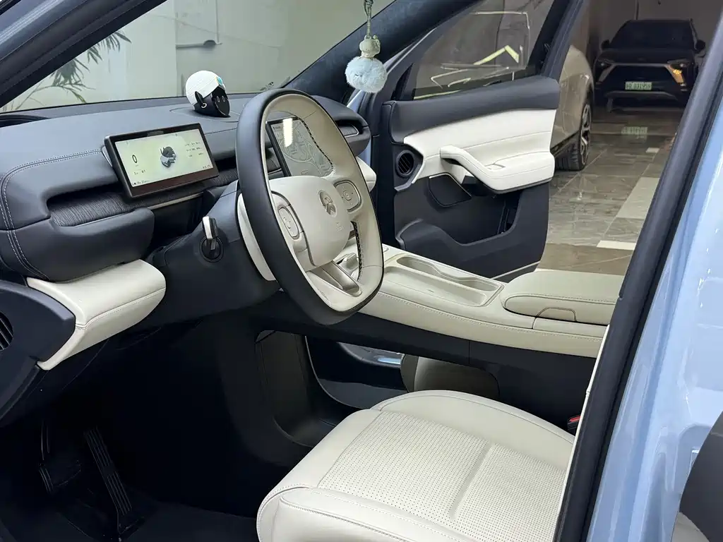 NIO ES6 — миниатюра 4