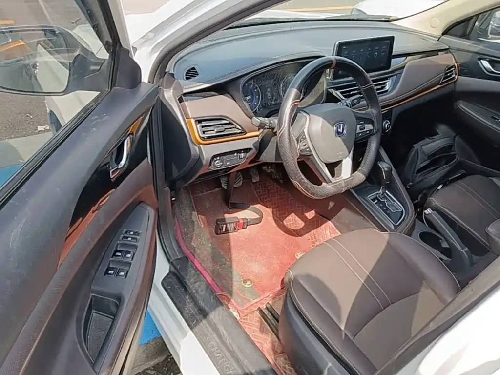 Changan Eado DT — миниатюра 16
