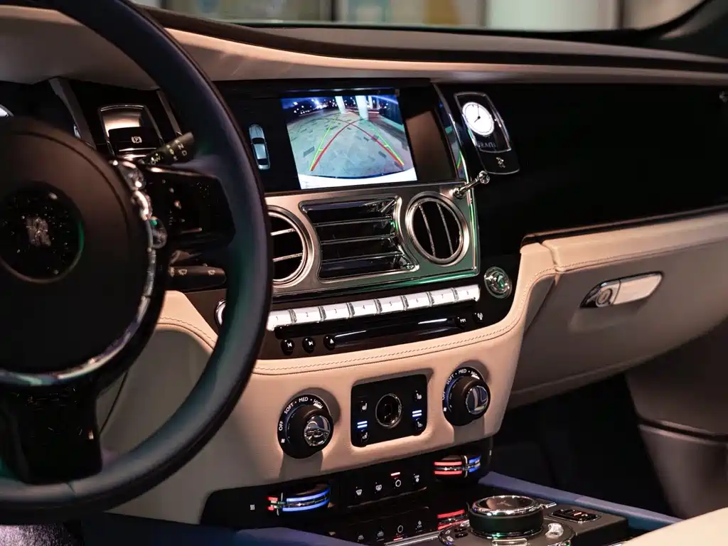 Rolls-Royce Wraith — миниатюра 18