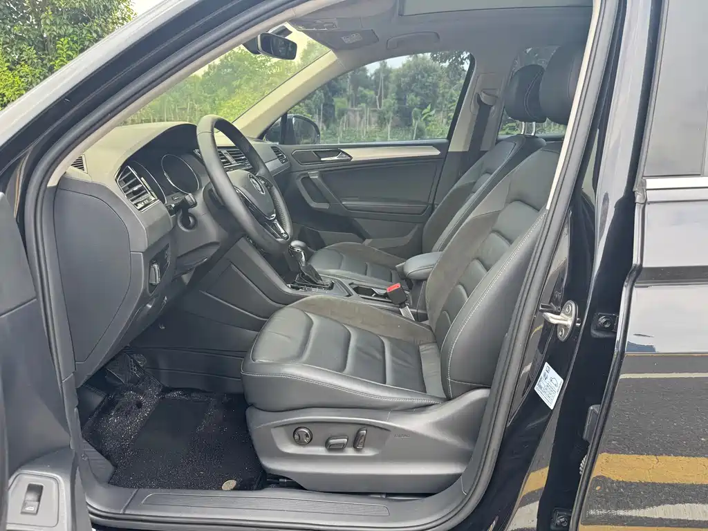 Volkswagen Tiguan L — миниатюра 3