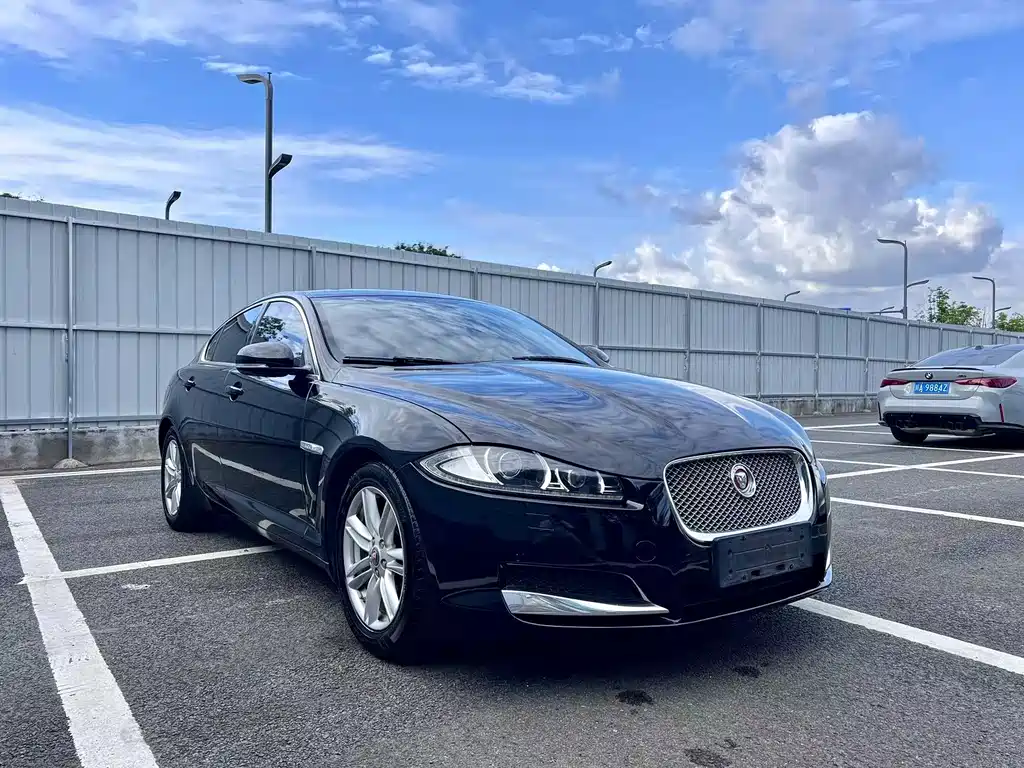Jaguar XF — миниатюра 3