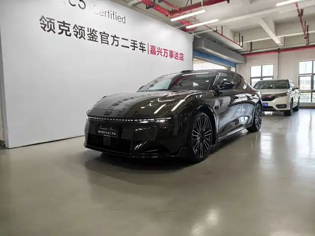 2025 Lynk & Co 10