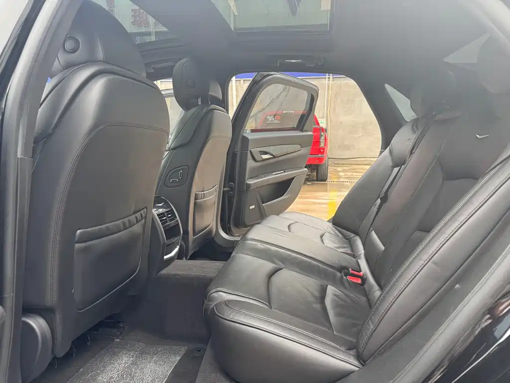 Cadillac CT6 — миниатюра 11