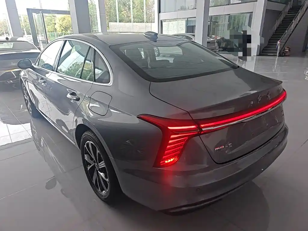 Hongqi Hongqi H5 PHEV — миниатюра 5