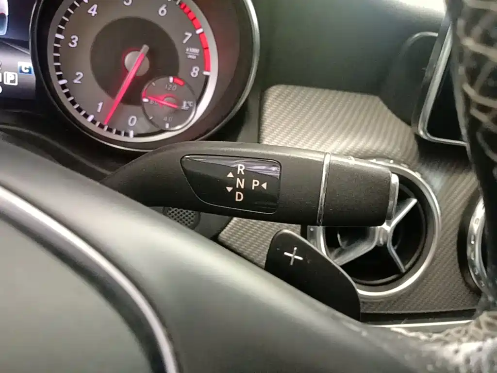Mercedes-Benz GLA — миниатюра 14