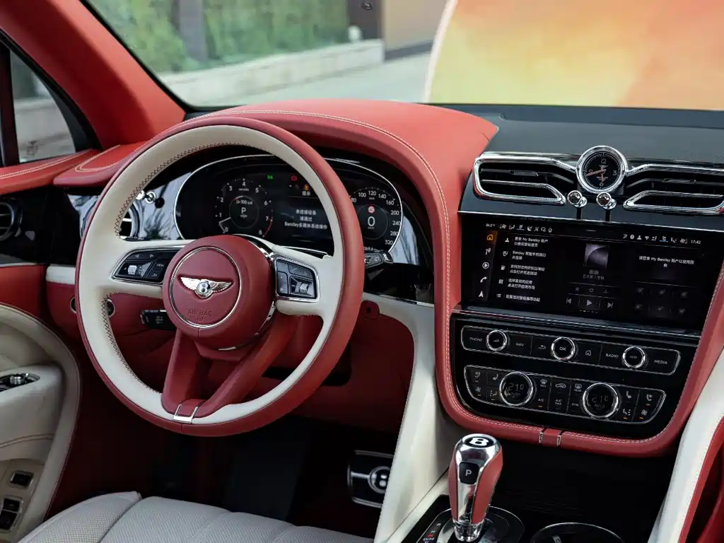 Bentley Bentayga — миниатюра 10