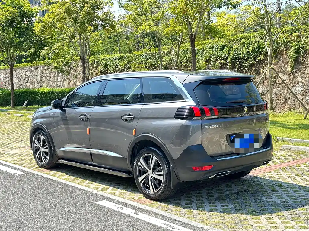 Peugeot 5008 — миниатюра 7