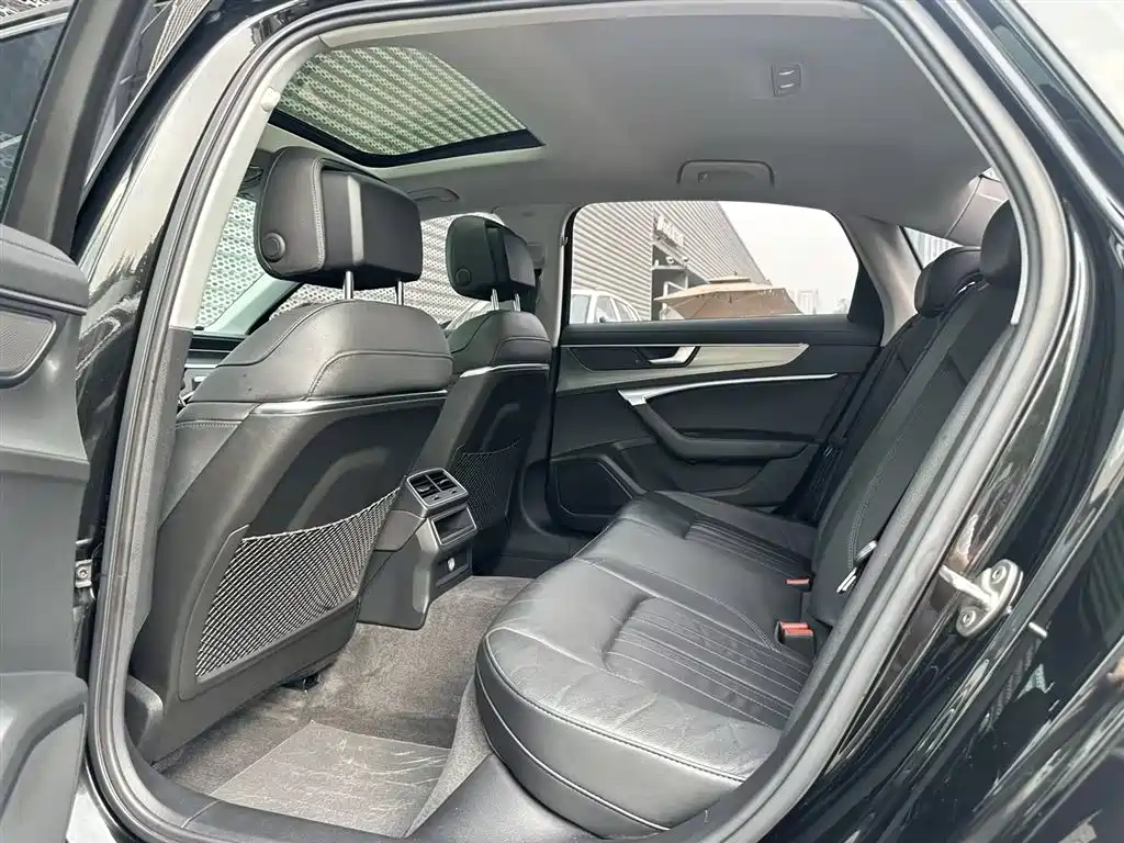 Audi A6L — миниатюра 18