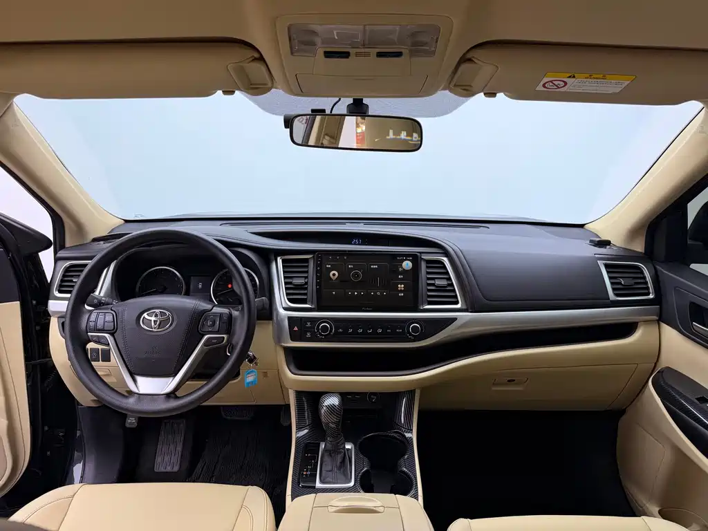 Toyota Highlander — миниатюра 15
