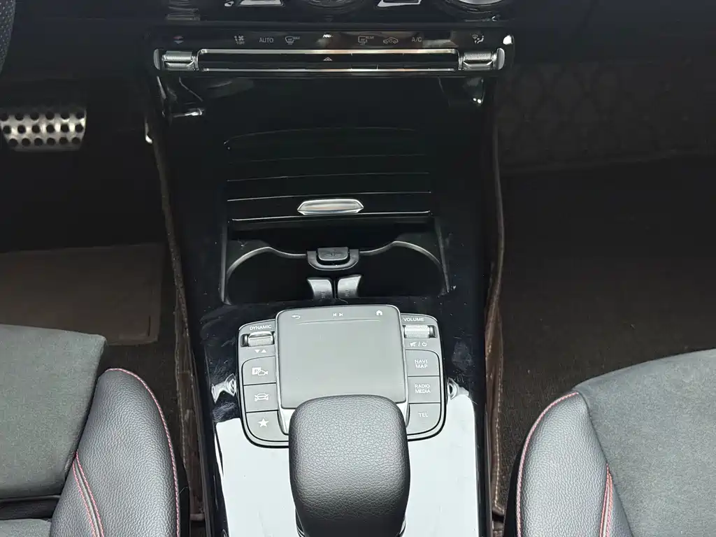 Mercedes-Benz CLA (Import) — миниатюра 12