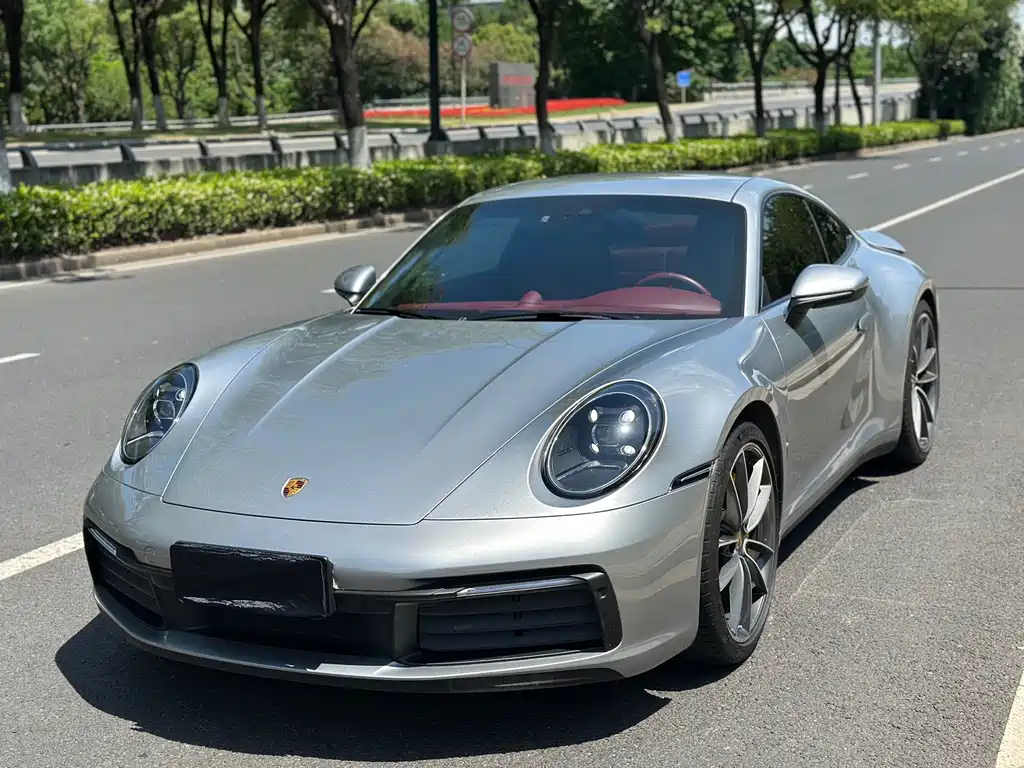 Porsche 911 2023