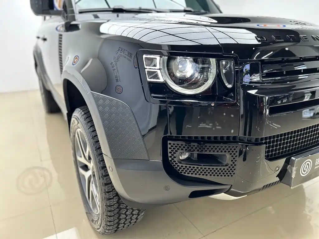 Land Rover Defender — миниатюра 5