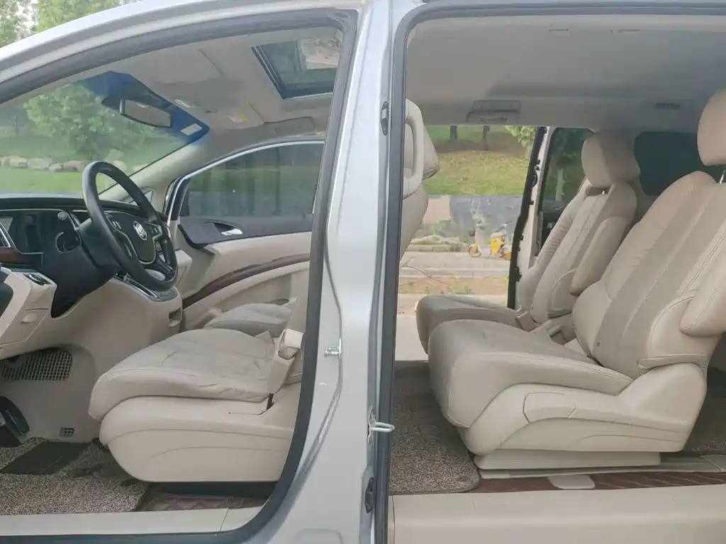 Buick GL8 — миниатюра 14