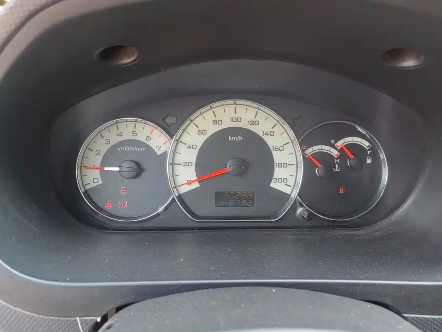 Wuling Hongguang — миниатюра 14