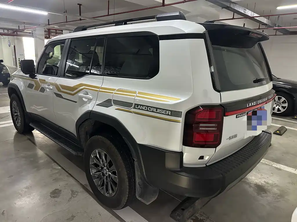 Toyota Land Cruiser Prado 2024 2.4T TX 5 мест