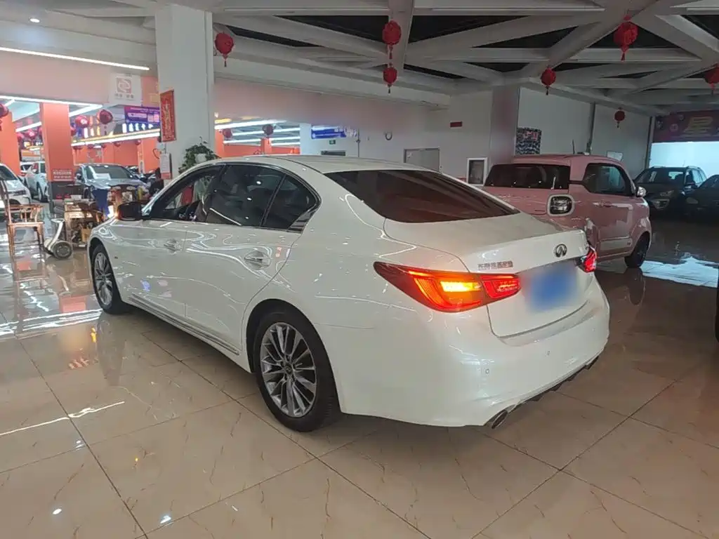 Infiniti Q50L — миниатюра 5